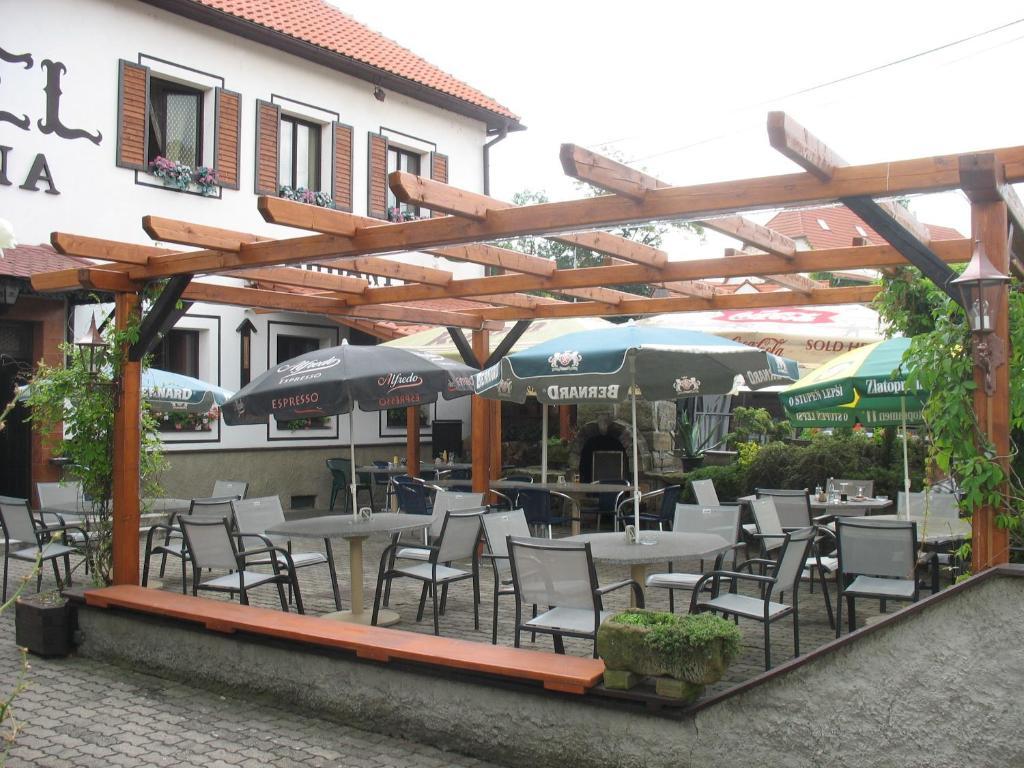 Hotel Kovarna Decin Esterno foto