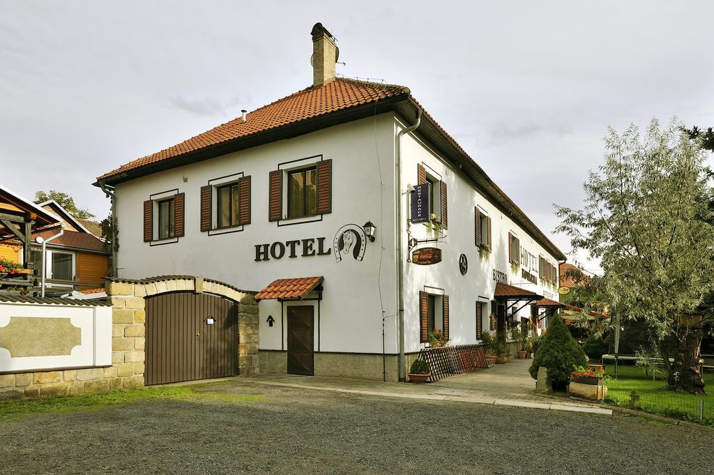 Hotel Kovarna Decin Esterno foto
