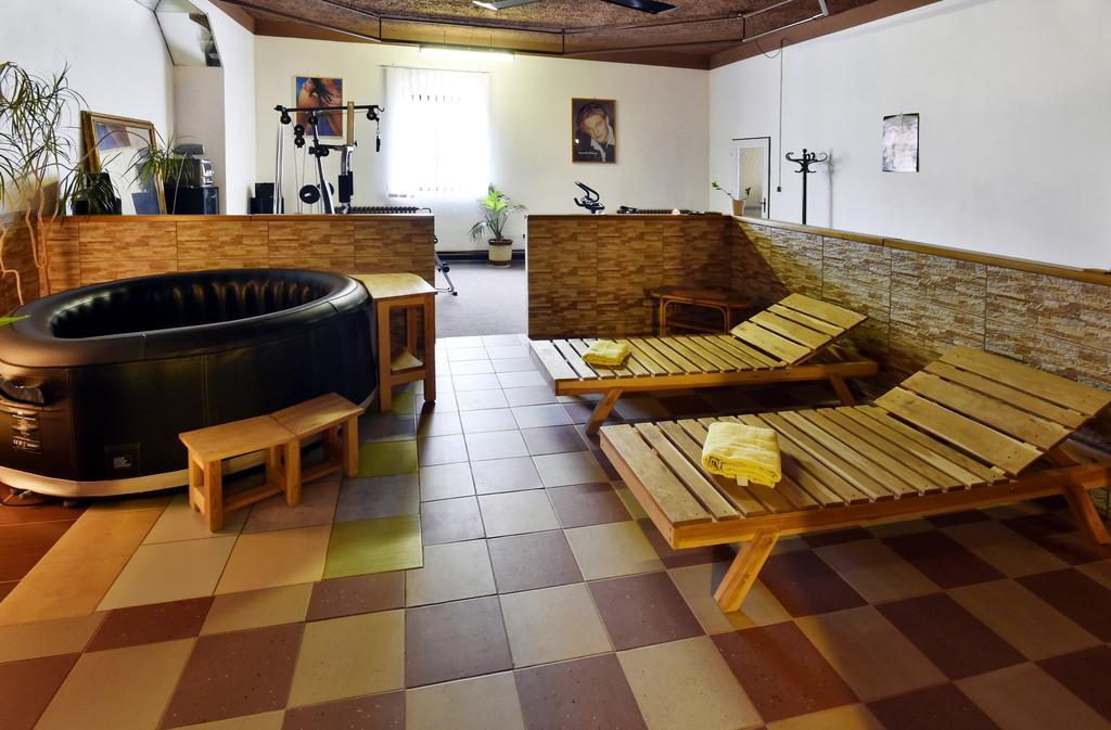 Hotel Kovarna Decin Esterno foto