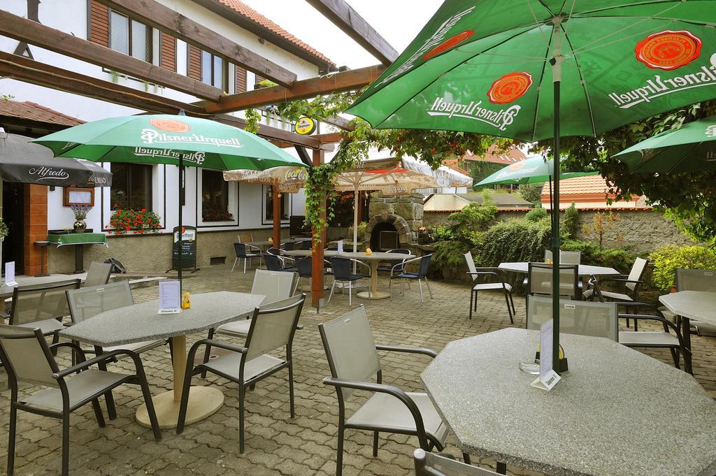 Hotel Kovarna Decin Esterno foto