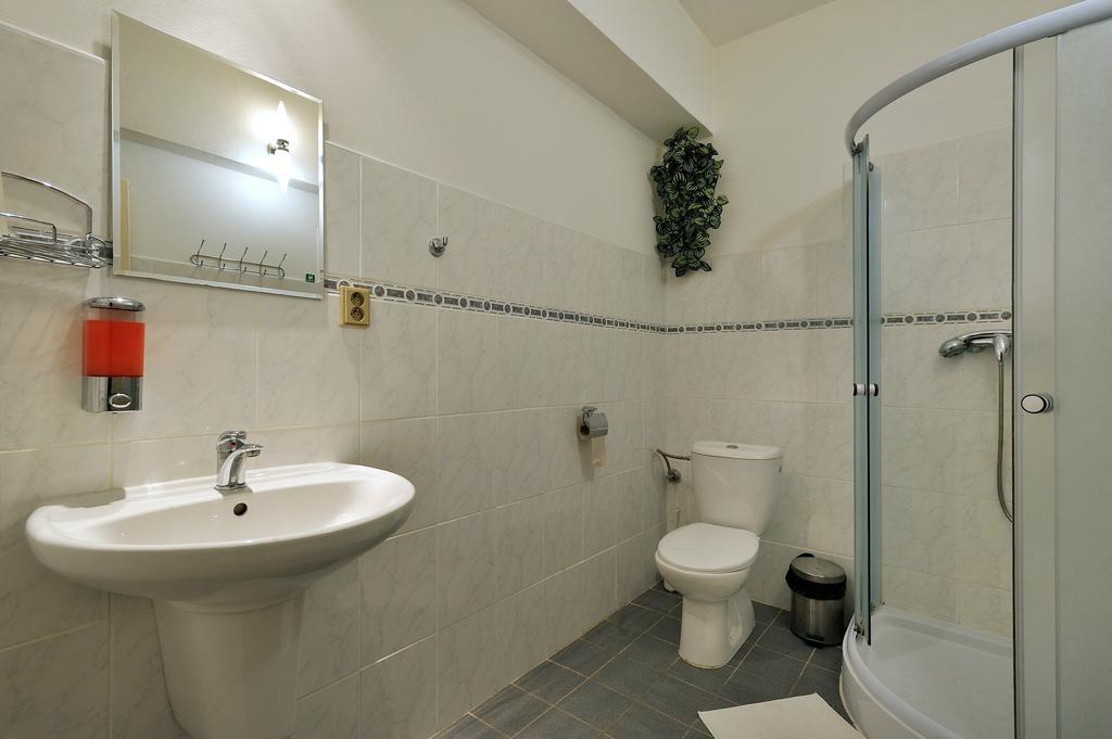 Hotel Kovarna Decin Esterno foto